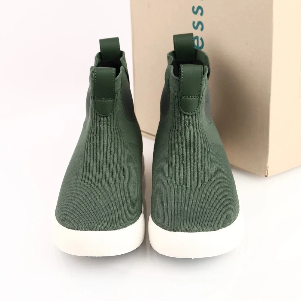 Vessi Womens Weekend Chelsea Sneaker Boots Size 8 Waterproof Green Shoe Booties